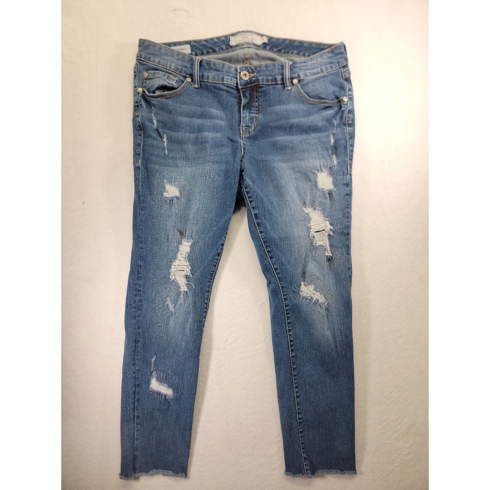 Torrid stretch jeans: Boyfriend fit, Women's 14 Medium Wash, Distressed Raw Hems
